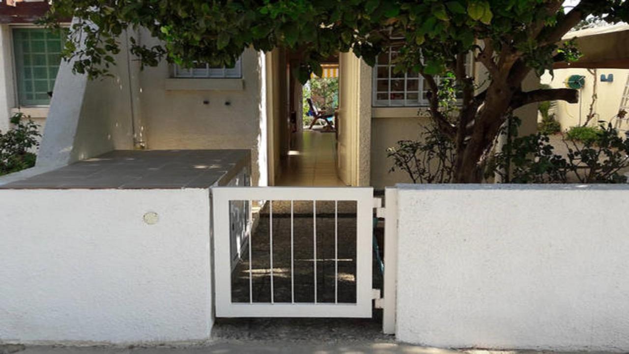 FIG TREE BAY VILLA NO 5, Protaras Area - B&B