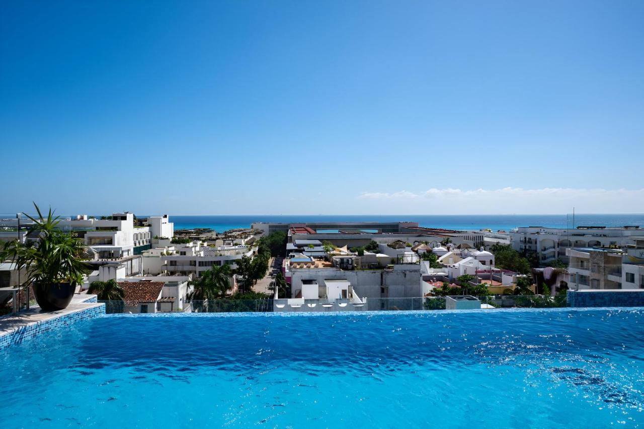 Modern Refuge Just Steps from 5th Avenue - B&B Playa del Carmen