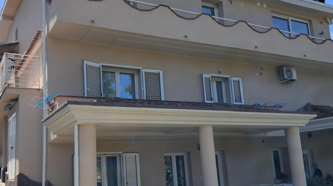 Apartamento de 2 dormitorios