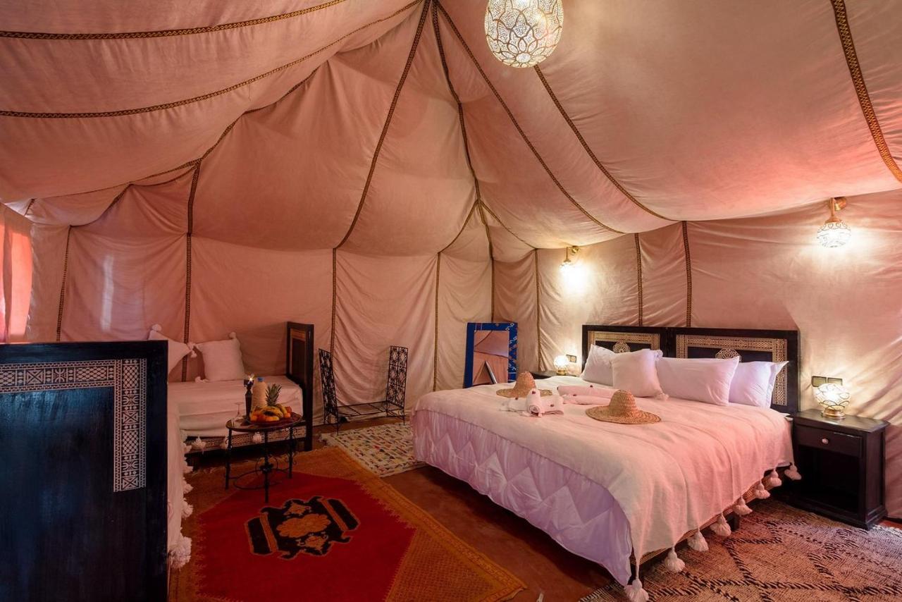 Doppel-/Zweibettzimmer mit eigenem Bad