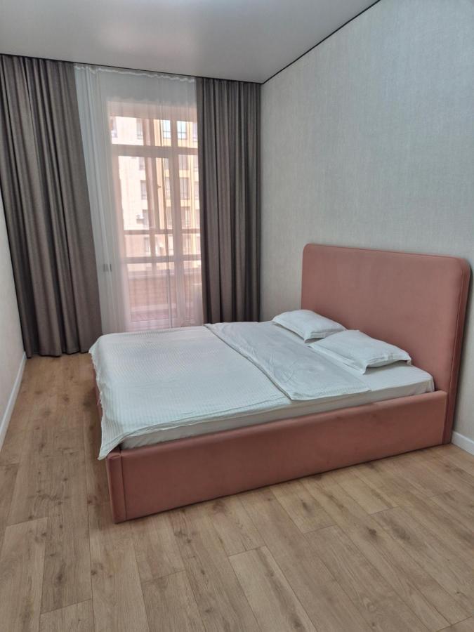 Хорошая евро двушка возле ASTANA VISION - B&B