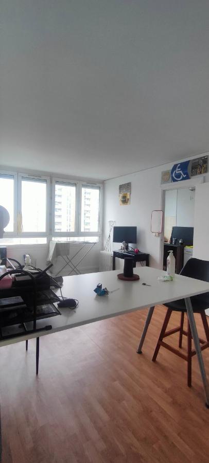 Stanza in Ambiente Calmo e Rilassante - B&B