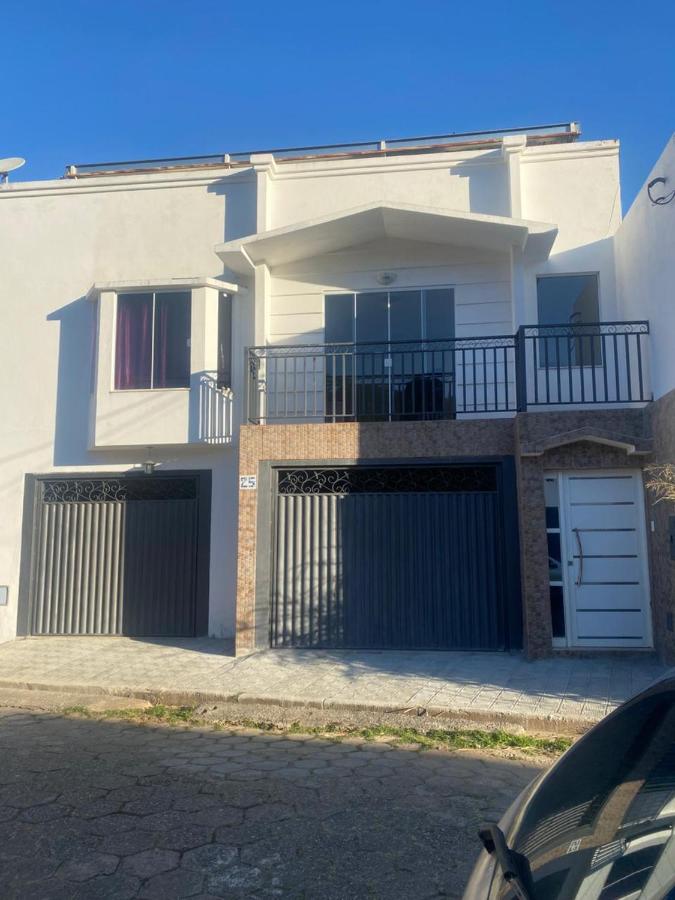 Casa ampla e confortável - B&B