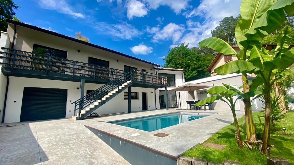 Grande villa avec piscine au portes de bayonne - B&B
