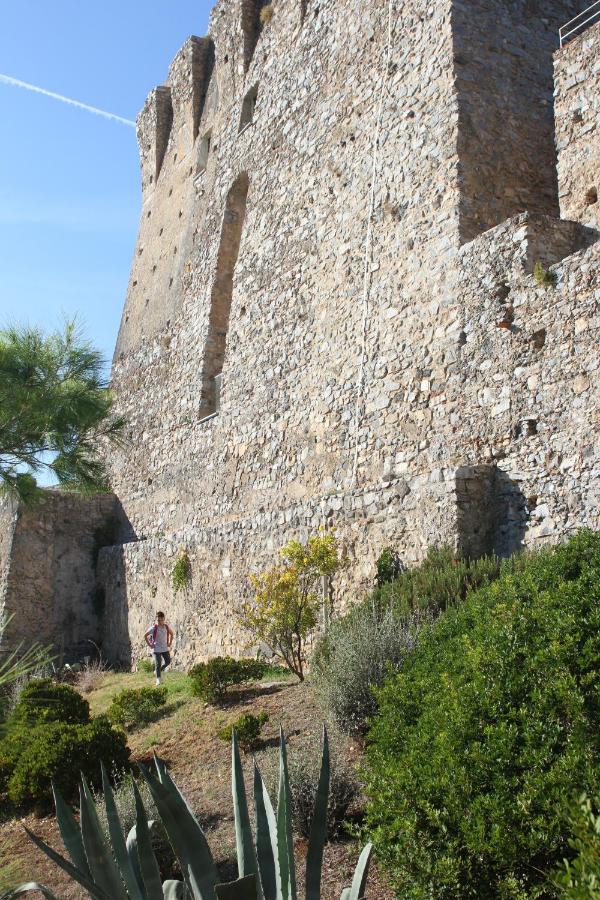 Palazzo Sandù Dimora nel Borgo - Bed and Breakfast San Nicola Arcella