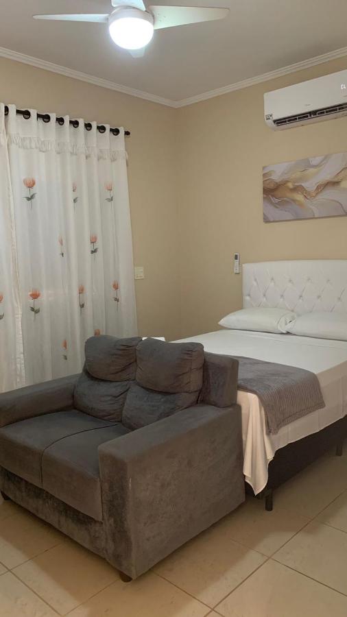 Quarto Privativo a 3 Minutos do Aeroporto - B&B