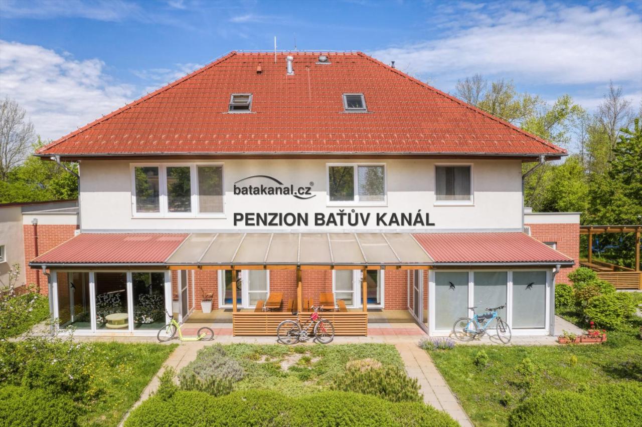 Penzion Baťův kanál - B&B
