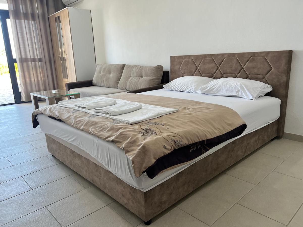 Triple Room with Terrace