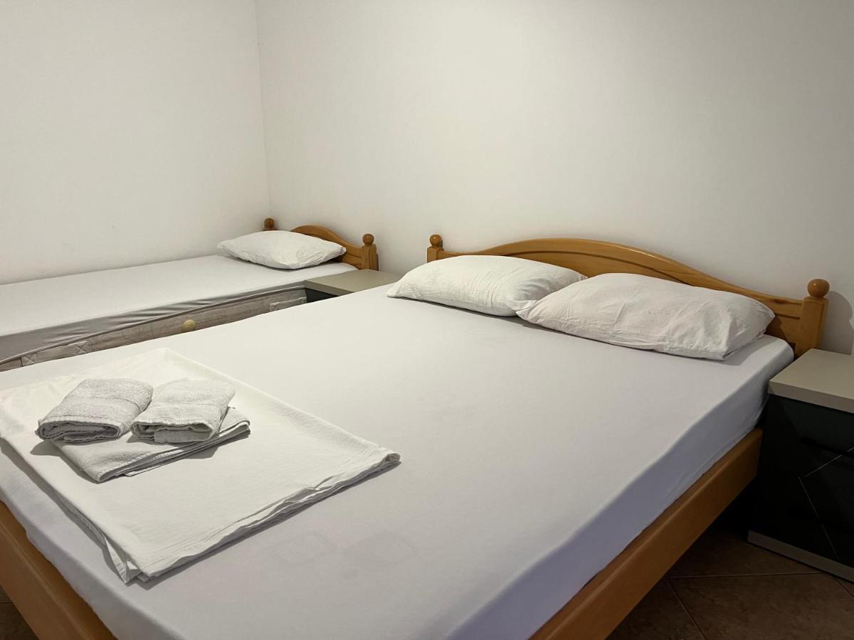 Basic Triple Room