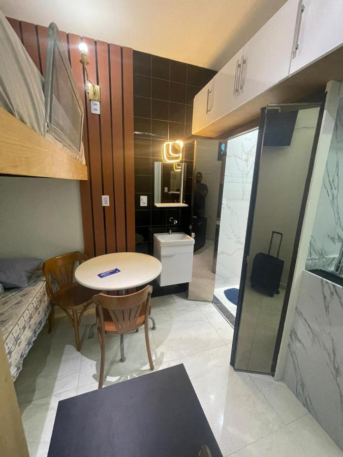 Adorável Tiny house 5, ar, cozinha completa, wifi e tv smart - B&B Nova Iguaçu