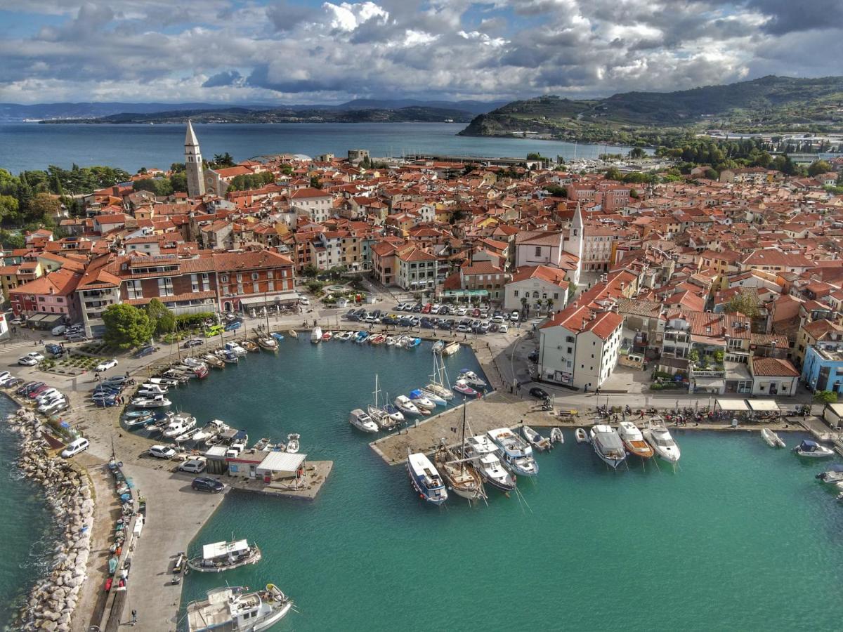 Rooms Casa della Pizza - parking included - B&B Isola d'Istria