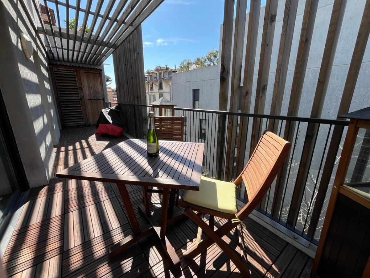 3 pièces central au pied de la promenade du paillon - B&B Nice