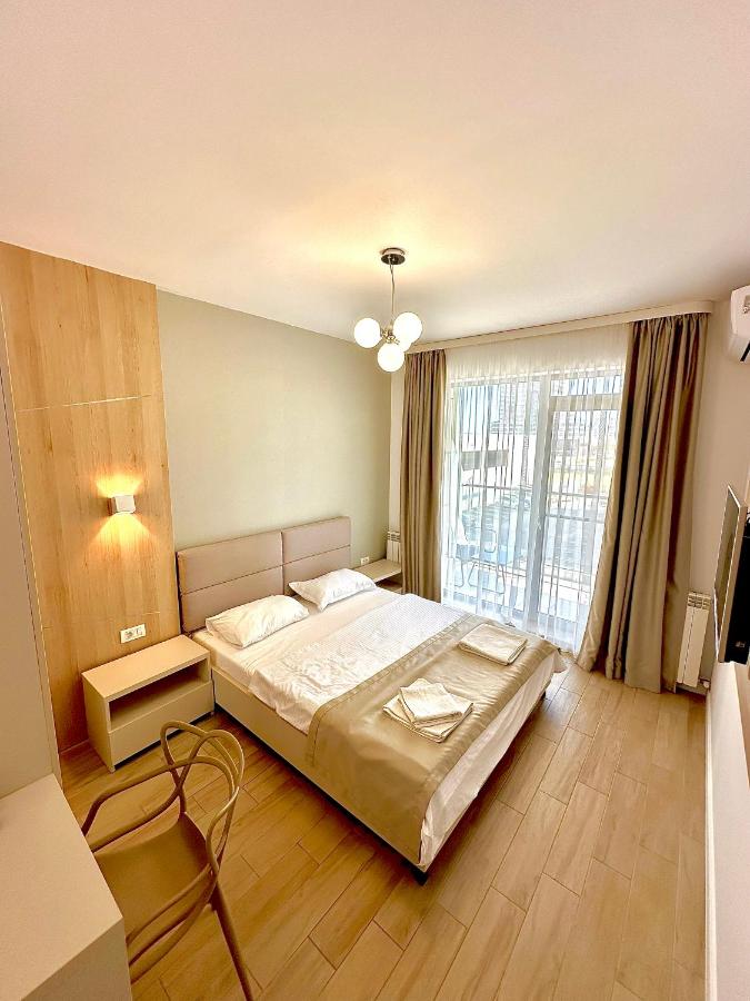 One-Bedroom Premier Apartment