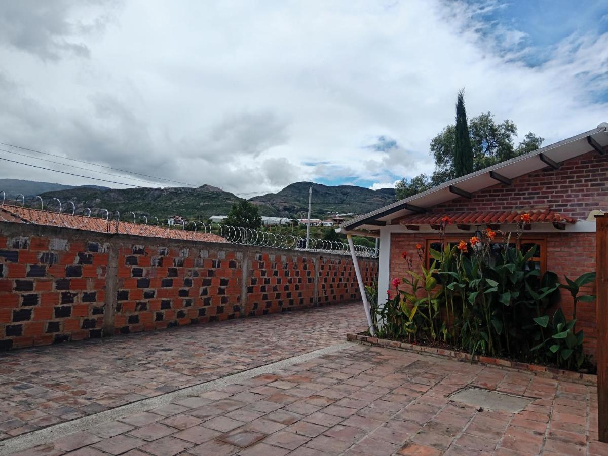 Cabaña Villa Monluamel Sachica - Bed and Breakfast Sáchica