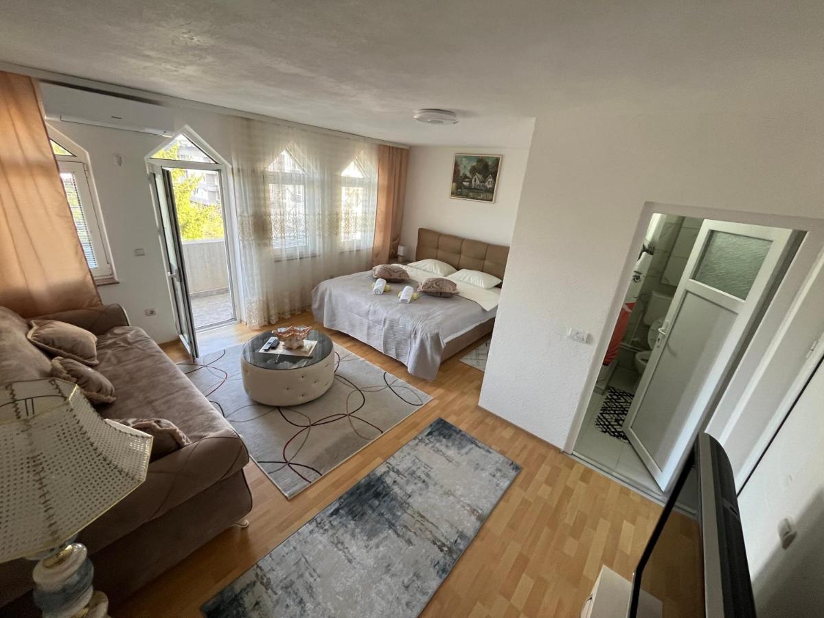 Apartment with City View