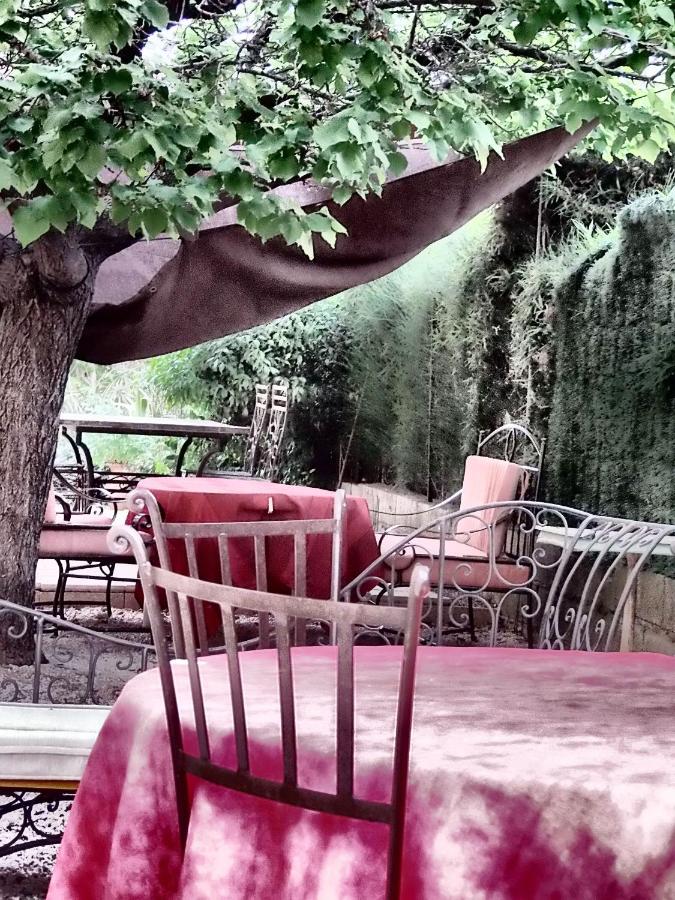 Aux Amandiers - B&B Fréjus