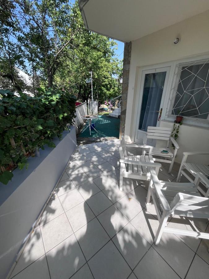 Doppelzimmer mit Patio