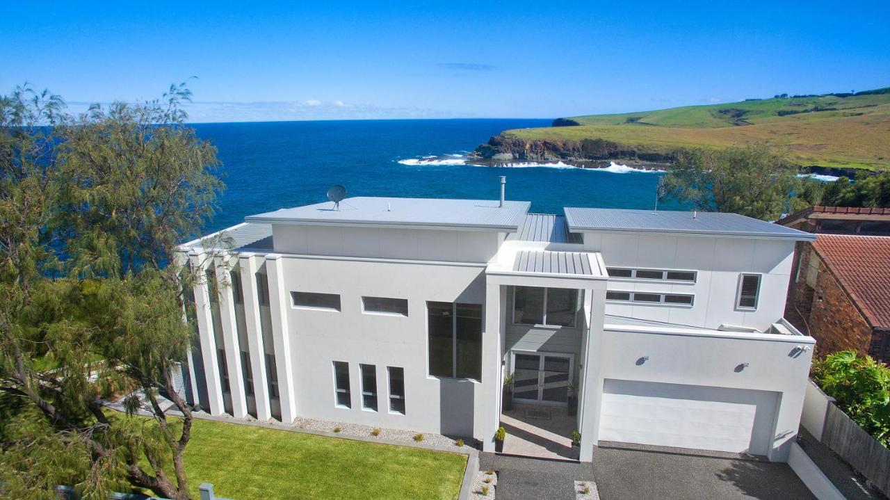 Coastal Indulgence Water Views Romantic Coastal Beach Getaway Kiama - B&B