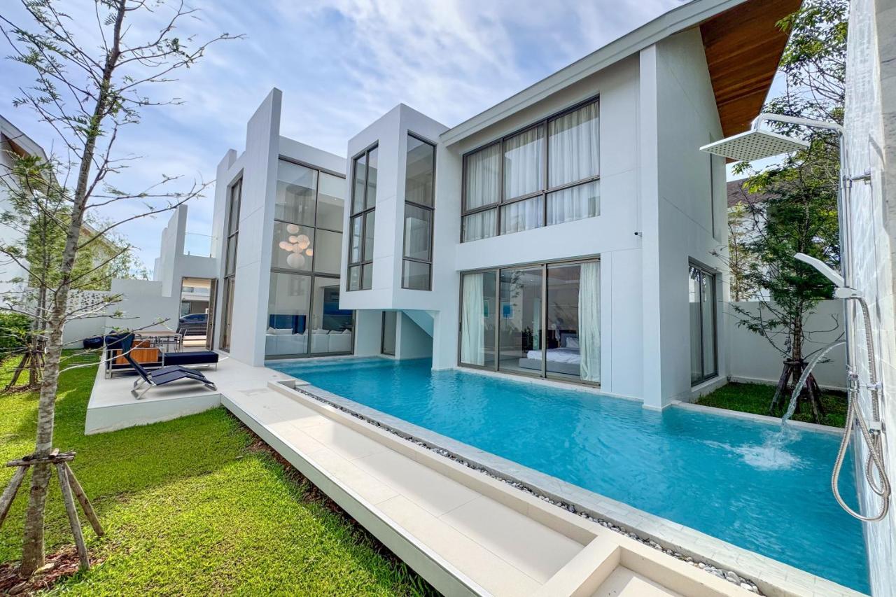 Designer 3BR Pool Villa in New Build LuxPride 4 L8 Residence - B&B