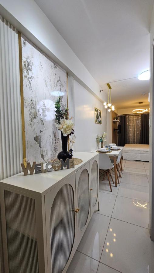 Hotel - Style Studio with balcony Davao City - Ferienwohnung Davao