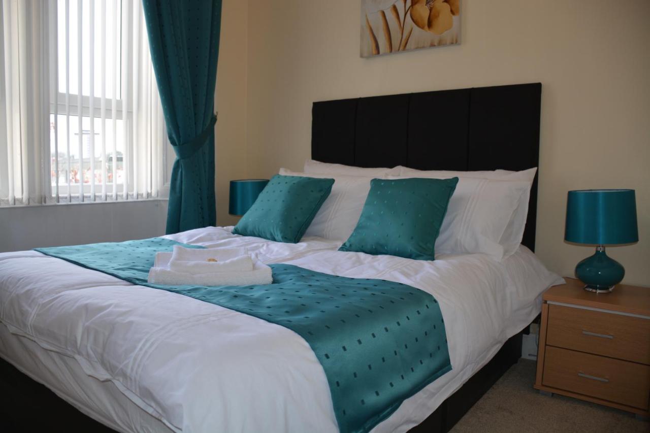 B&B Paisley - Townhead Apartments Gallery View - Bed and Breakfast Paisley