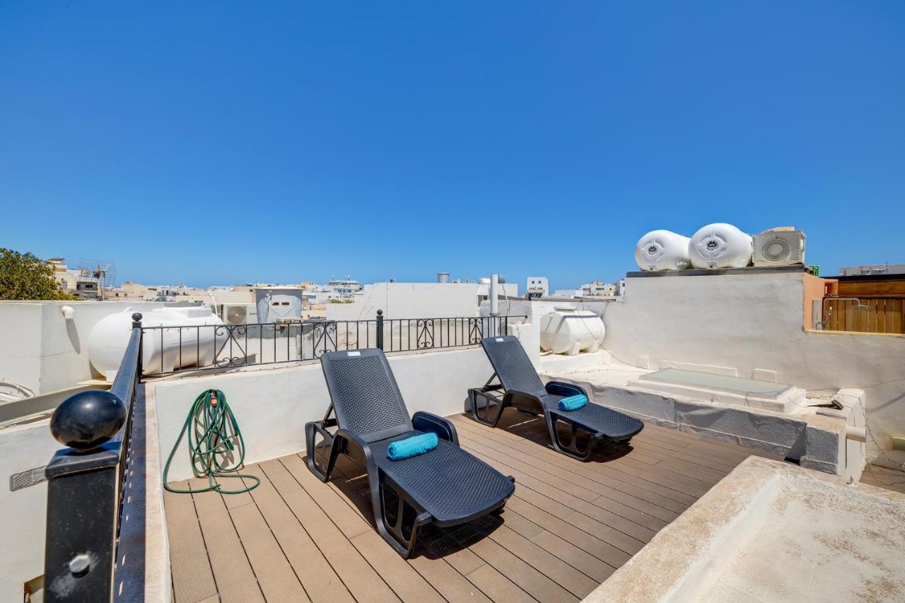Sliema Townhouse with Rooftop Terrace - Bed and Breakfast Sliema