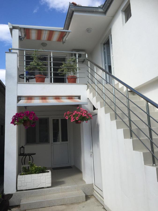 B&B Ulcinj - Apartments Mia Patria - Bed and Breakfast Ulcinj