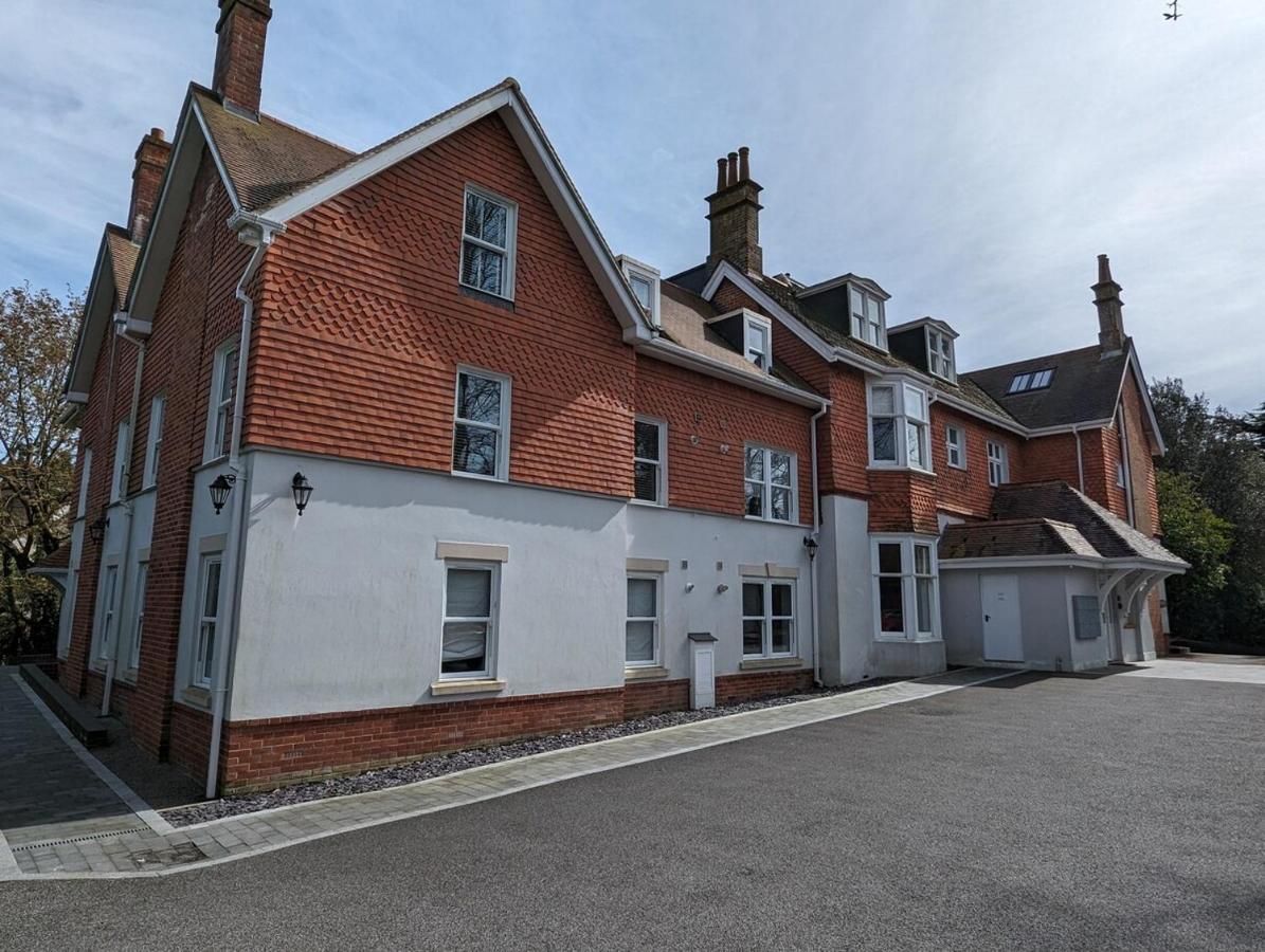 Bournecoast - Amore Mare-Love Sea - a stylish apartment near sandy beaches - FM9651 - B&B Bournemouth