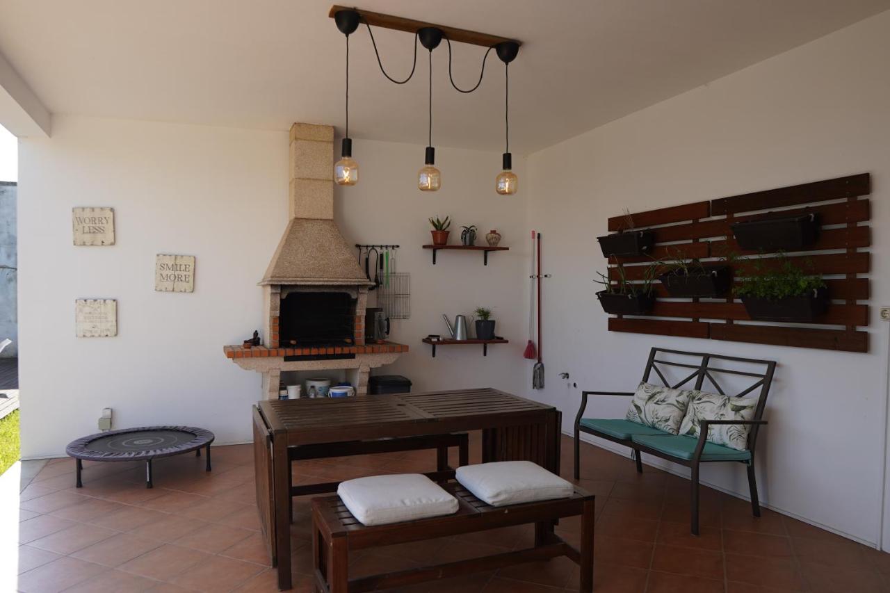 Moradia Moderna T4 com Piscina - B&B