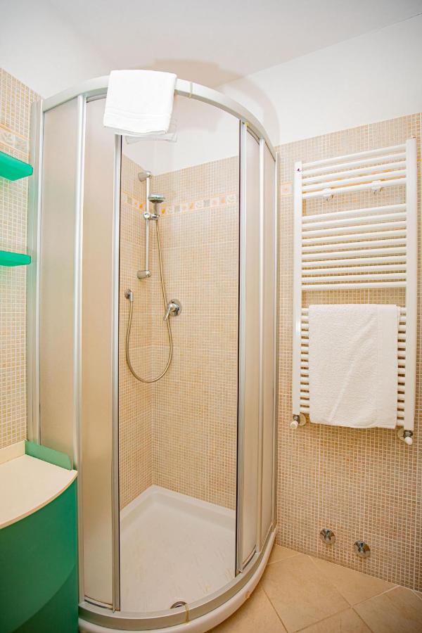 Habitación Individual con baño privado