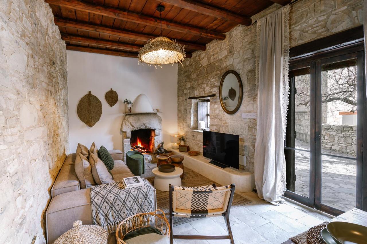 Ioulia's Cottage by Nomads - B&B