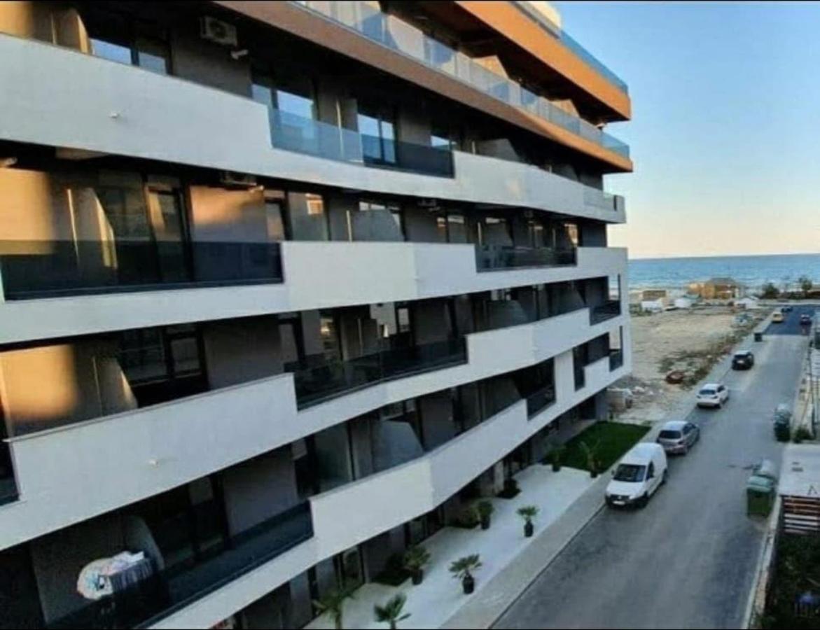 Blue Apartment - Ferienwohnung Năvodari