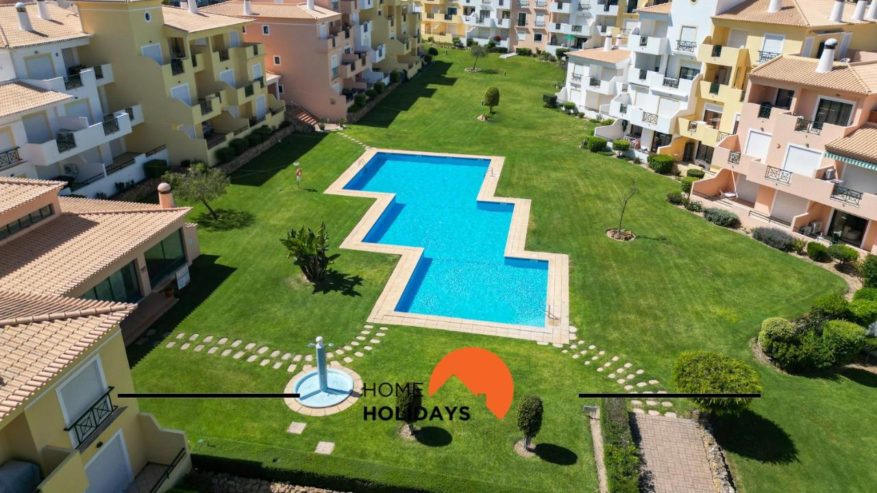 #243 Jardins de Santa Eulália H23 by Home Holidays - B&B Albufeira