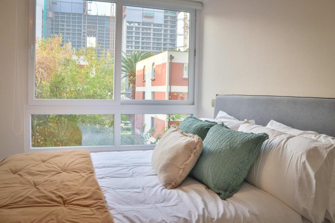 HOM I Luminoso Depto 2D2B en Nunoa 4PAX Parking - B&B Santiago de Chile