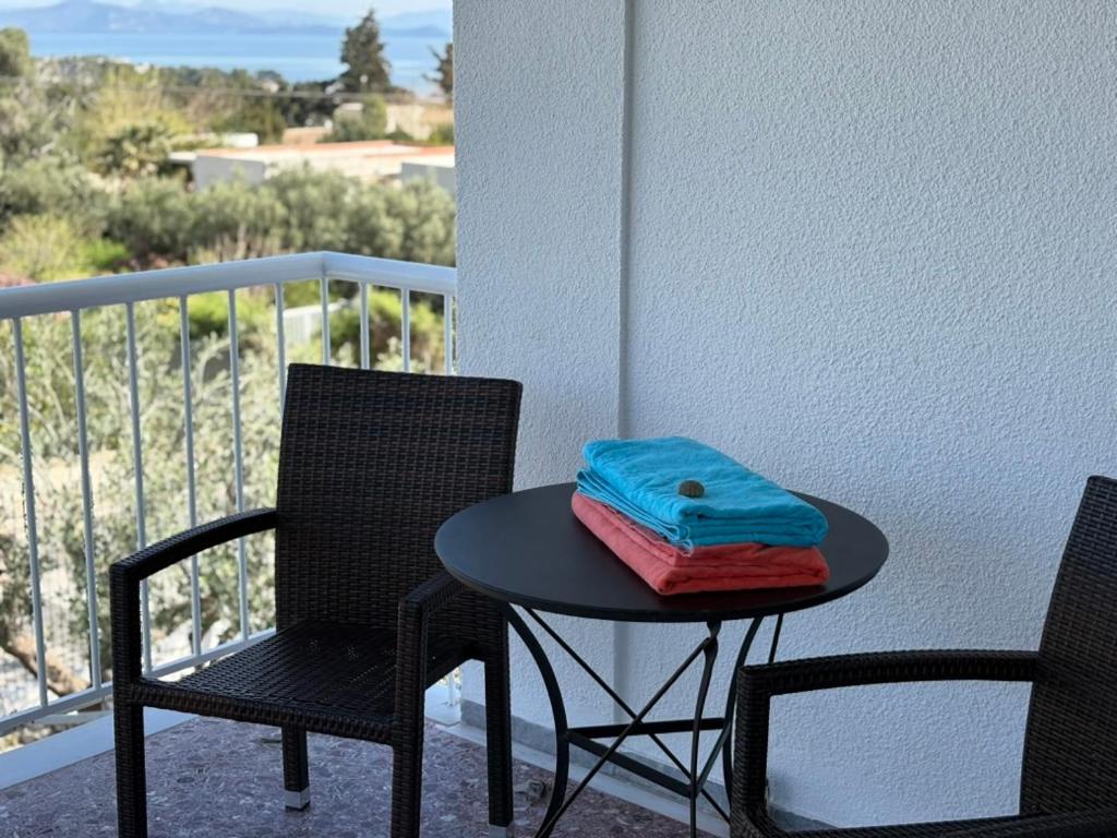Stunning Seaview Apartment in Mati, Nea Makri - Chambres d’hôtes Néa Mákri