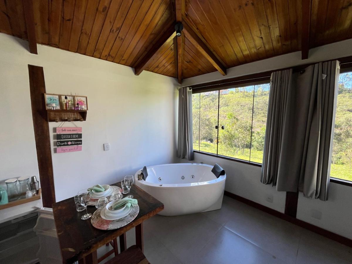 Chalé Lírio do Campo - B&B Lavras Novas