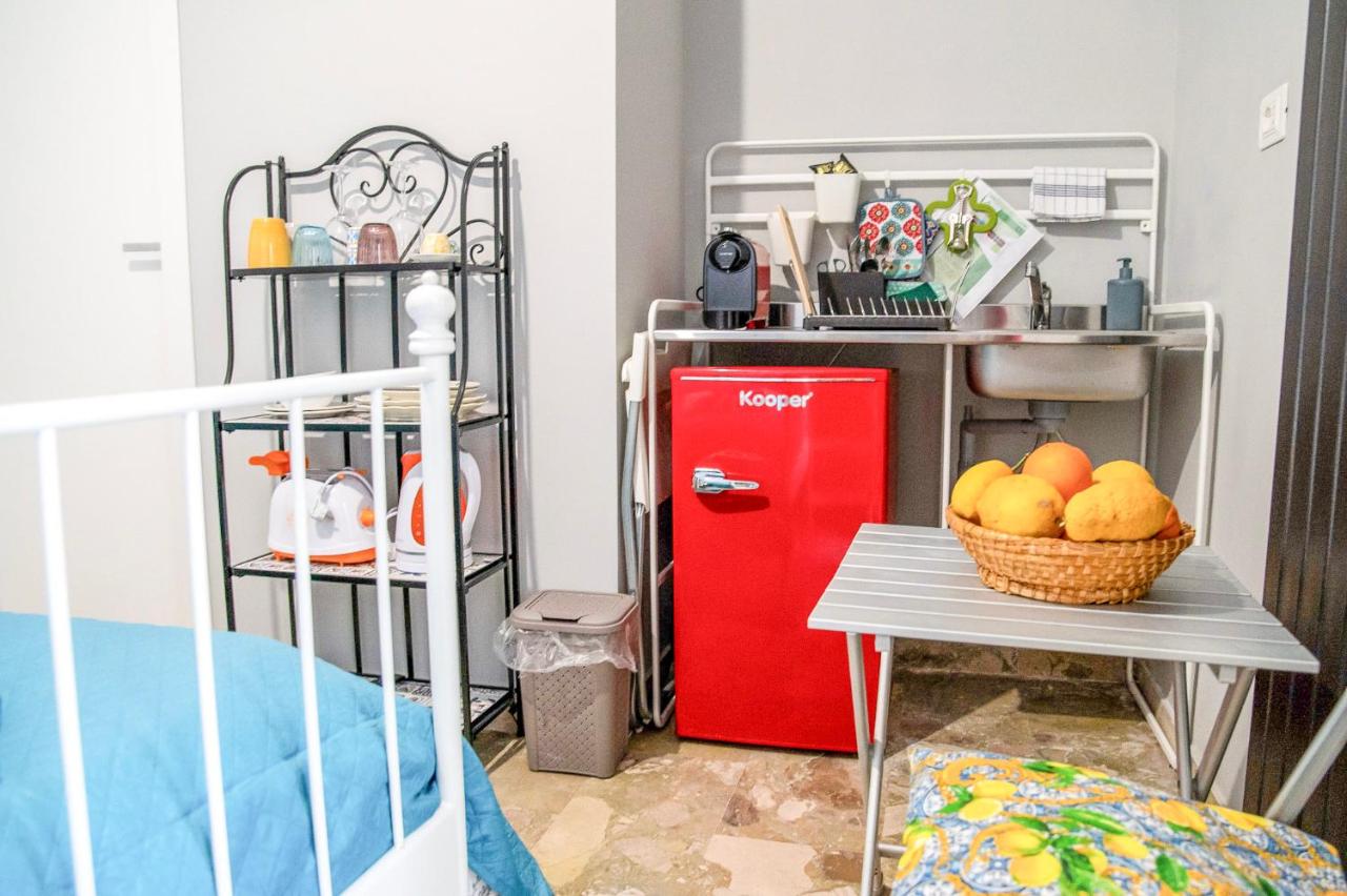 Studio Apartment with One Double Bed