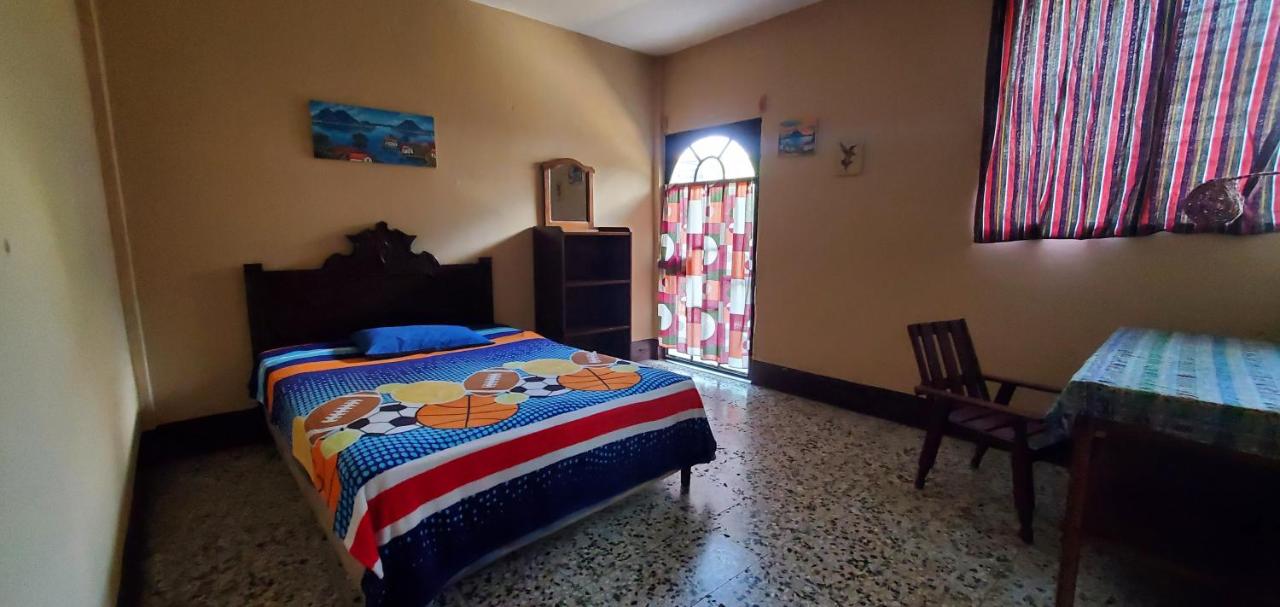 Habitación Doble con baño compartido