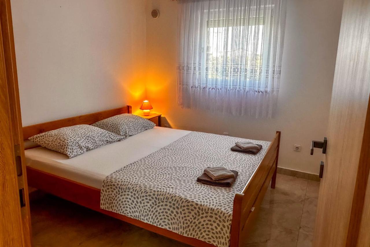 Apartment mit Terrasse