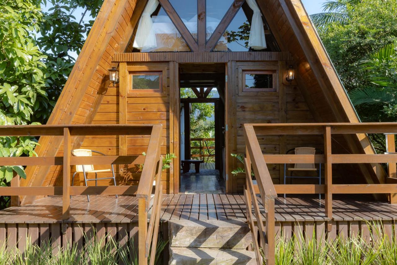 Chale confortavel com pisc,WiFi, garagem e jacuzzi - B&B Quiriri