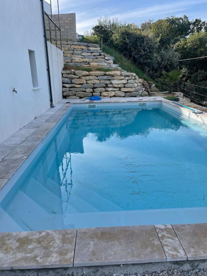House with pool between Nîmes and Montpellier - B&B
