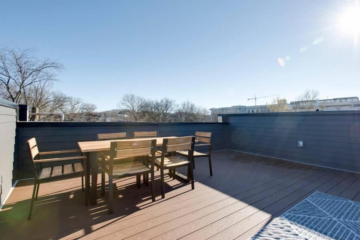 West End Escape - New Build with Rooftop Views - Bed and Breakfast Nashville