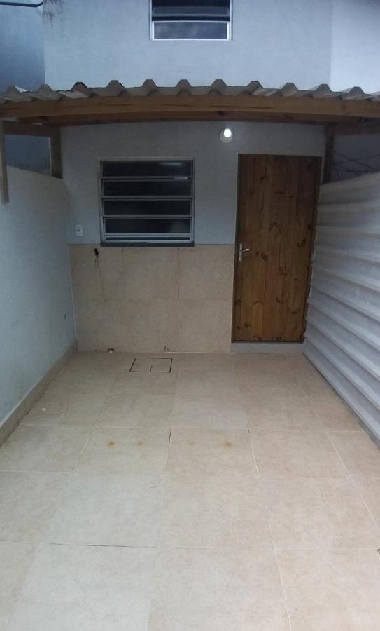 Sobrado na barra, próximo a passarela. - Bed and Breakfast Balneário Camboriú