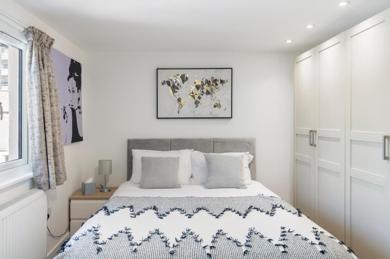 Bespoke Studio 23 Min - C London Private Bathrroom Shared Kitchen 3 - Ferienwohnung
