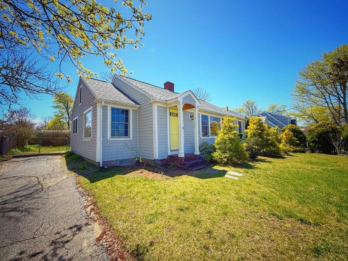 Harwich Coastal Cottage Cape Gem in Harwich Port - B&B