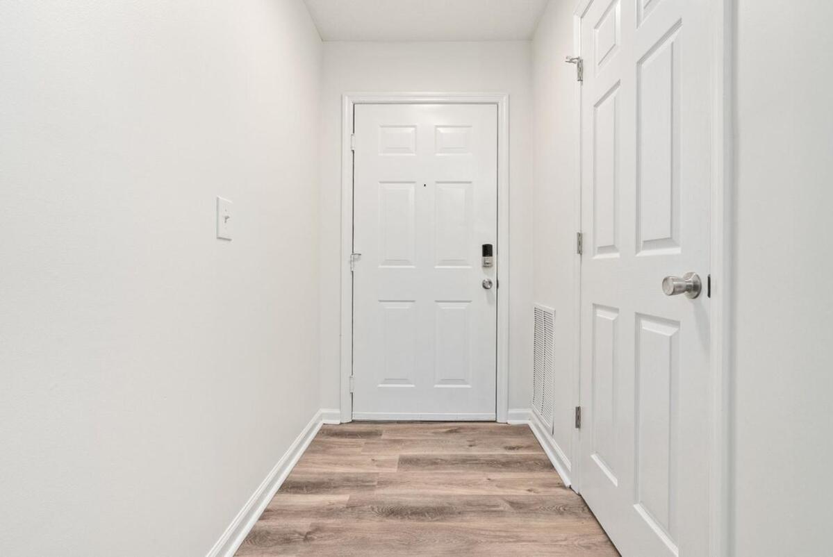 Sweet Home AU Condo 2 Mins to Downtown & Stadium - B&B Auburn