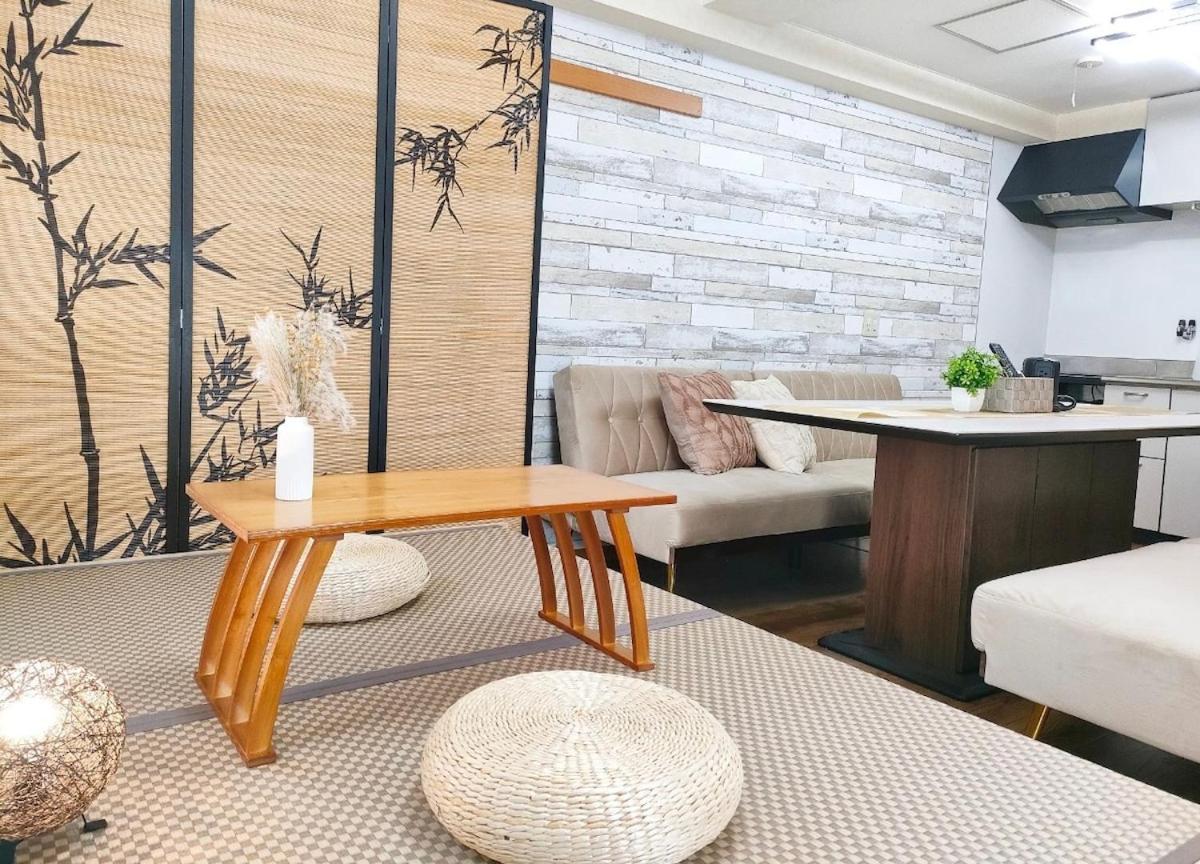 天神橋筋商店街目の前 Guest House Base-Osaka,USJ,難波すぐ,梅田まで1駅,8名様まで - B&B Osaka