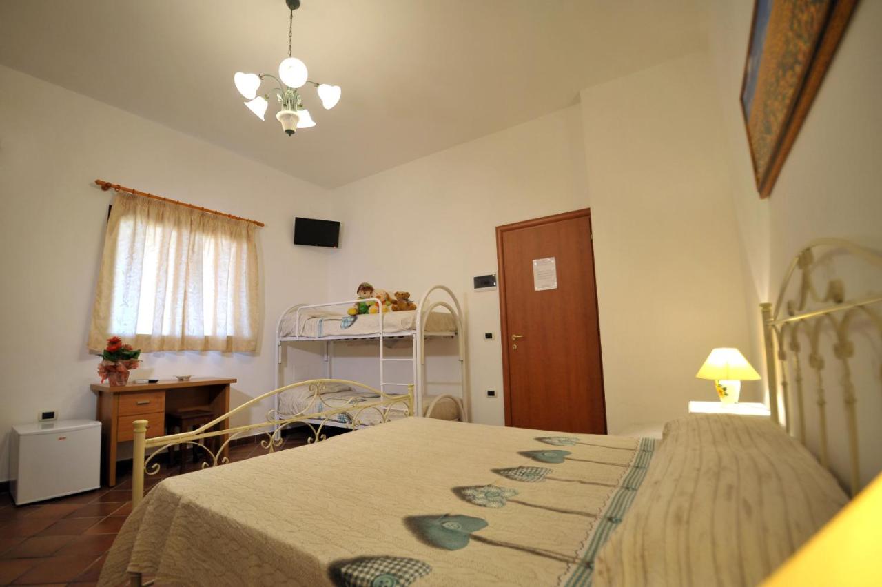 Quadruple Room with Private Bathroom