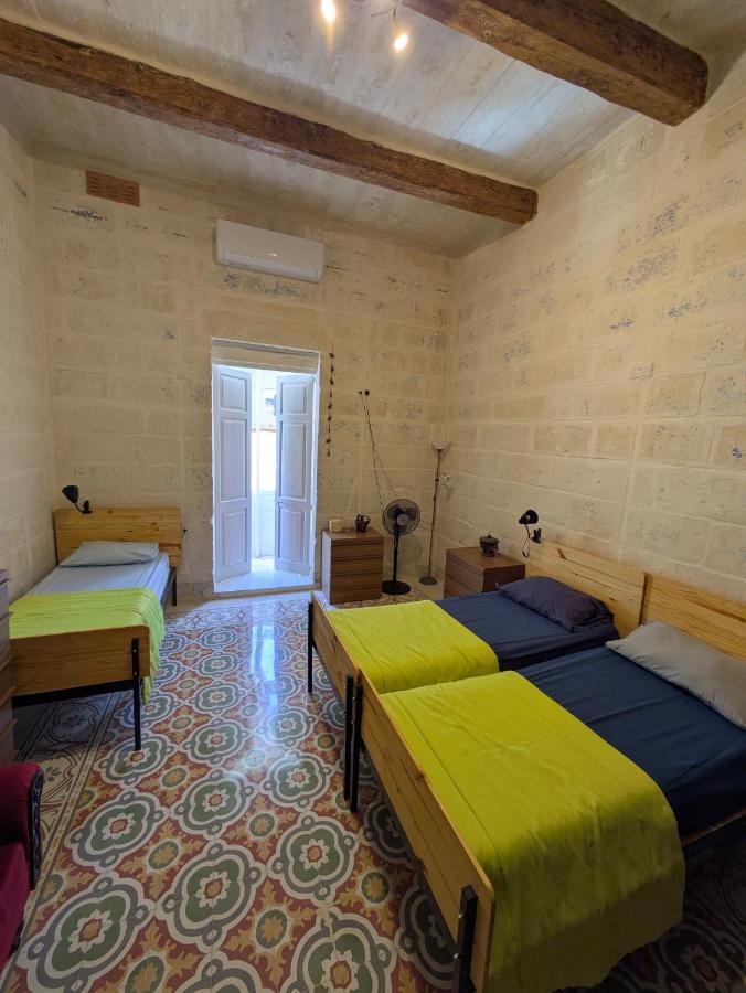 Paddy's Duplex - Ferienwohnung Tas-Samra