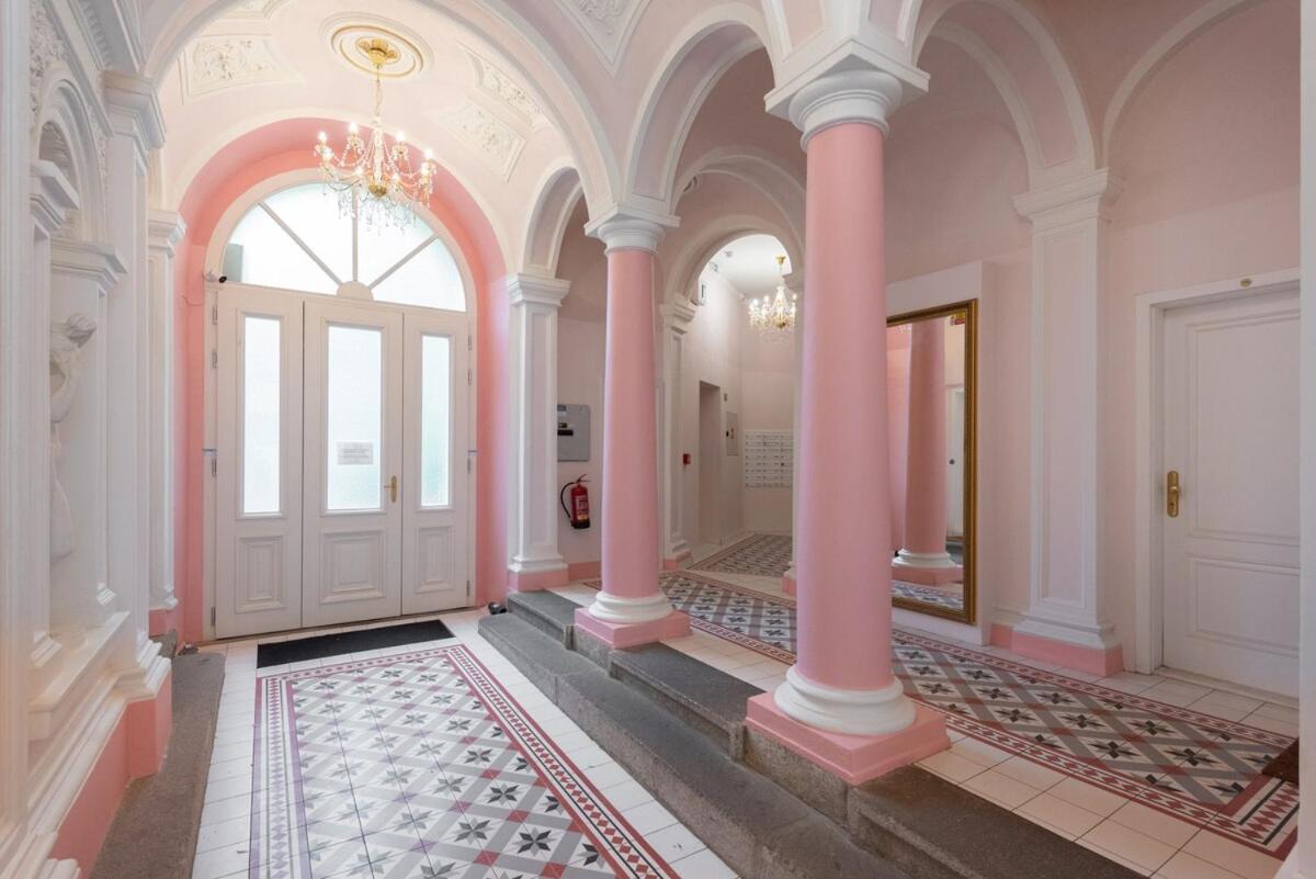 City Light Apartment - B&B Prague